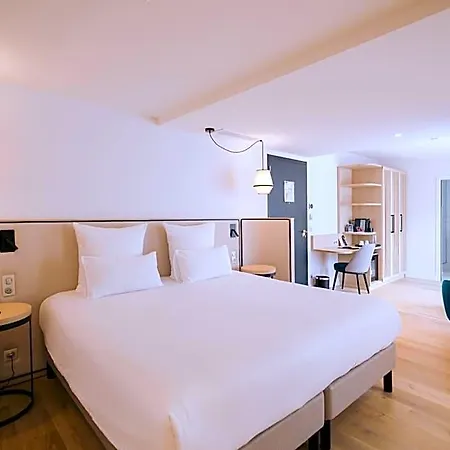 Majestic Ξενοδοχείο 4*