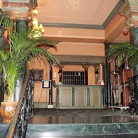 Otel Majestic 4*